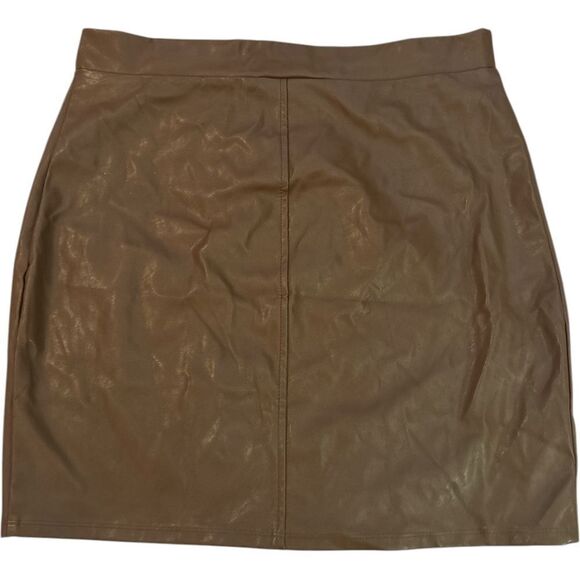 Brown Faux Leather Zippered Women's Skirt Set - Picture 7 of 8